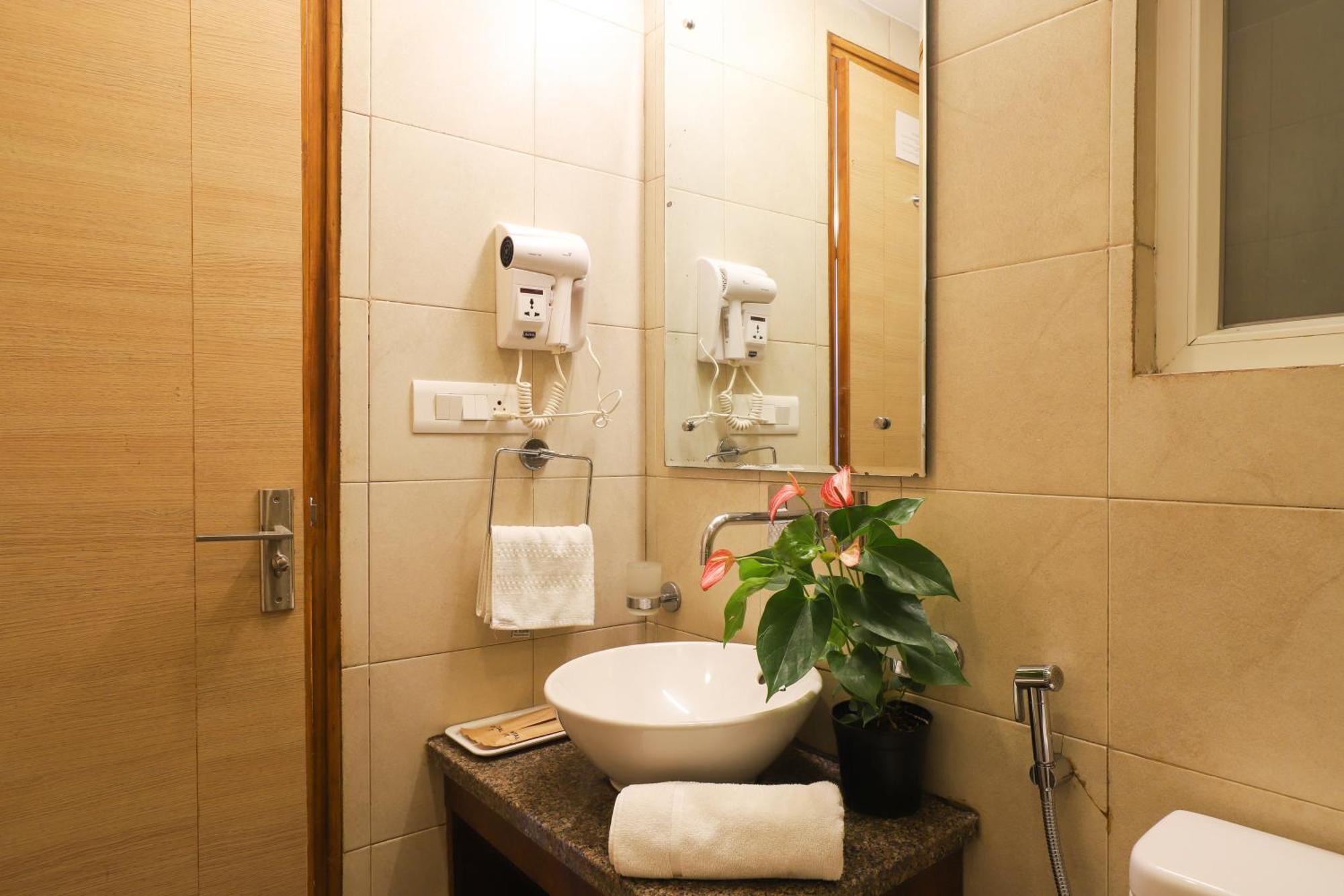 Veera Strand Park Serviced Apartments Near Calangute Exterior foto